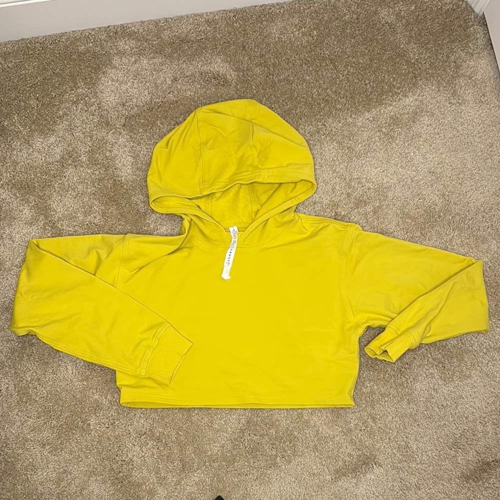 Lululemon Athletica Yellow Cropped Hoodie size 6